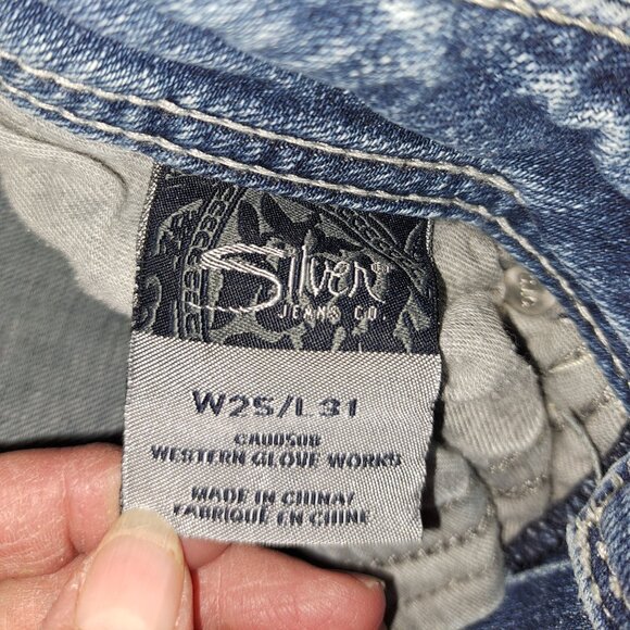 Silver SUKI 17" Distressed With Embroidered Pockets Western Glove Works Jeans - Picture 9 of 12